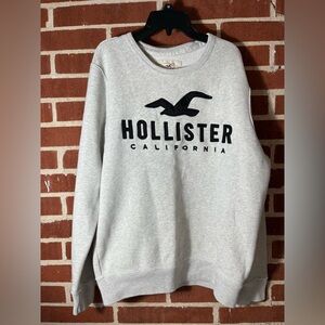 Hollister Light Gray Crewneck. Large.